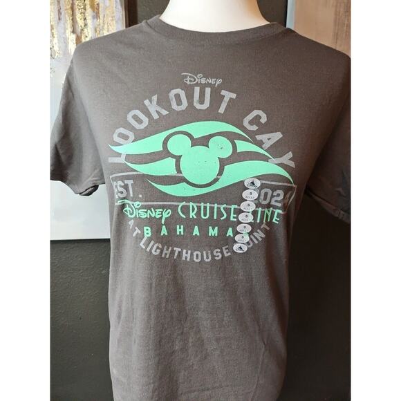 Disney Cruise Line Lookout Cay Lighthouse Point Grey Mickey Shirt Adult Small - Picture 2 of 6